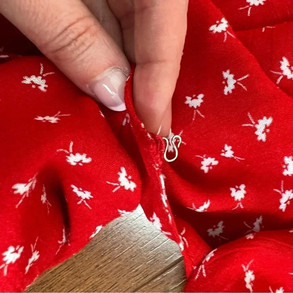 Anthropologie Faithfull The Brand Tie Front Crop Top Red Printed Size 4 B22 - Picture 7 of 7